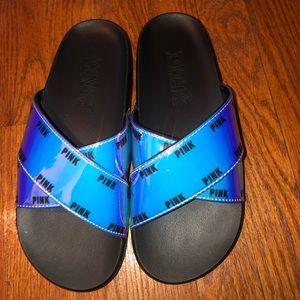 *BRAND NEW NEVER WORN* VICTORIA SECRET PINK SLIDES